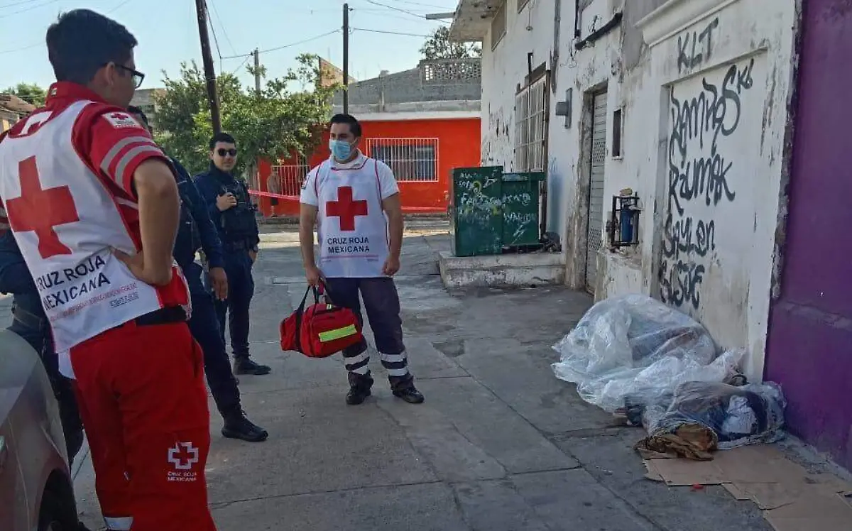 paramedicos-localizan-hombre-sin vida